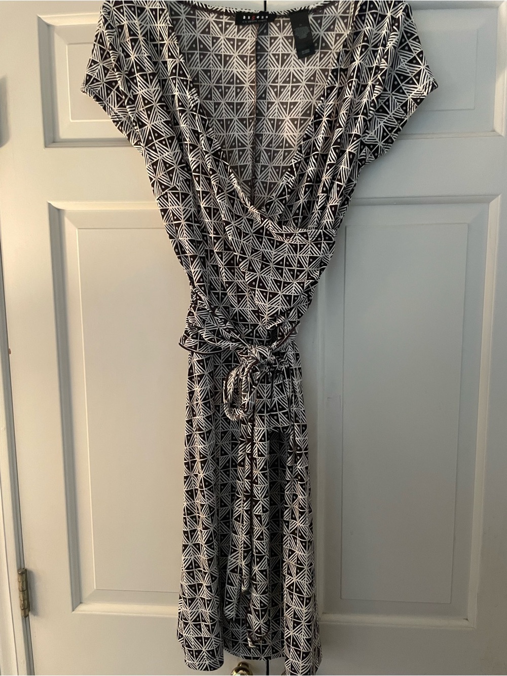 Axcess Black and White Geometric Wrap Dress